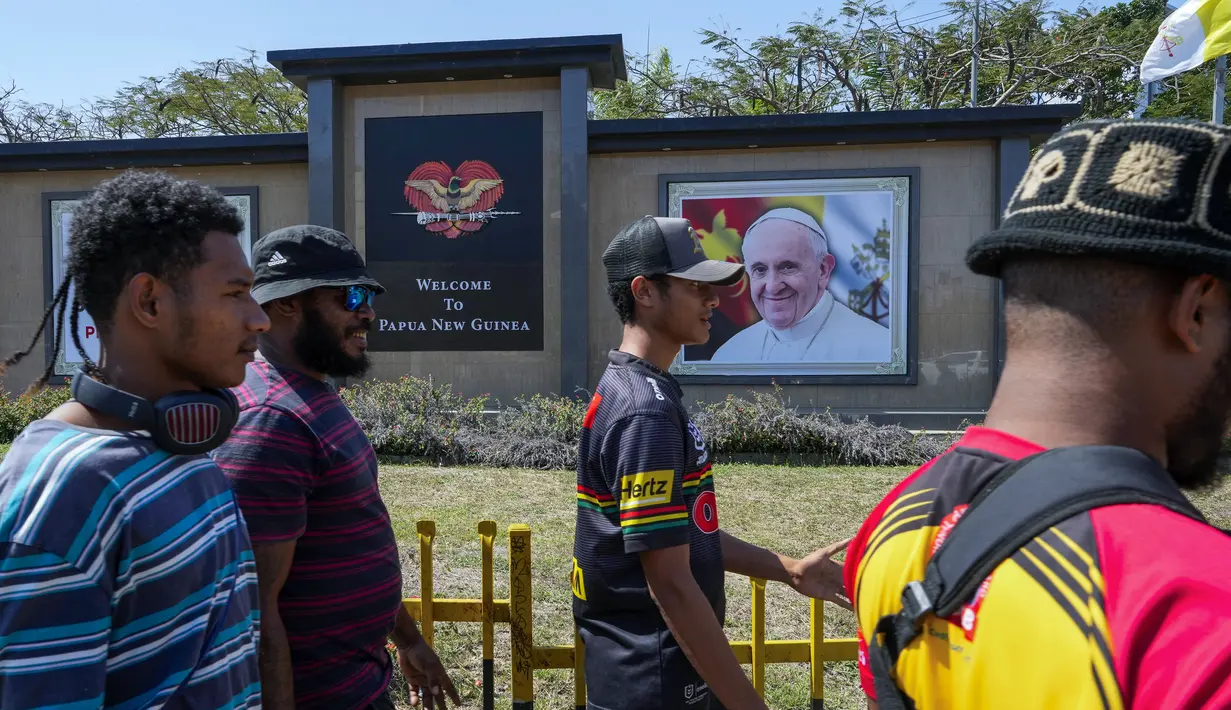 Setelah Indonesia, Paus Fransiskus akan melanjutkan perjalanannya ke Port Moresby dan Vanimo di Papua Nugini dari tanggal 6 hingga 9 September. (AP Photo/Mark Baker)