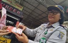 Pemkot Surabaya Luncurkan Voucher Parkir Suroboyo: Solusi Transaksi Digital Lebih Mudah