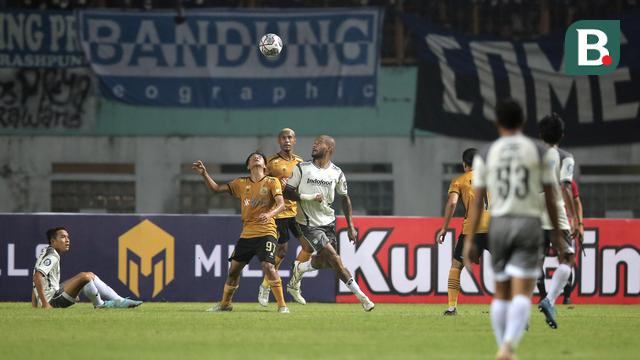 Foto: Gol Sani Rizki Fauzi Buyarkan Kemenangan Persib Bandung atas Bhayangkara FC di Pekan Pertama BRI Liga 1 2022 / 2023
