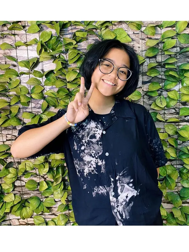 6 Potret Terbaru Cinta Kuya dengan Rambut Pendek, Tampil Tomboi
