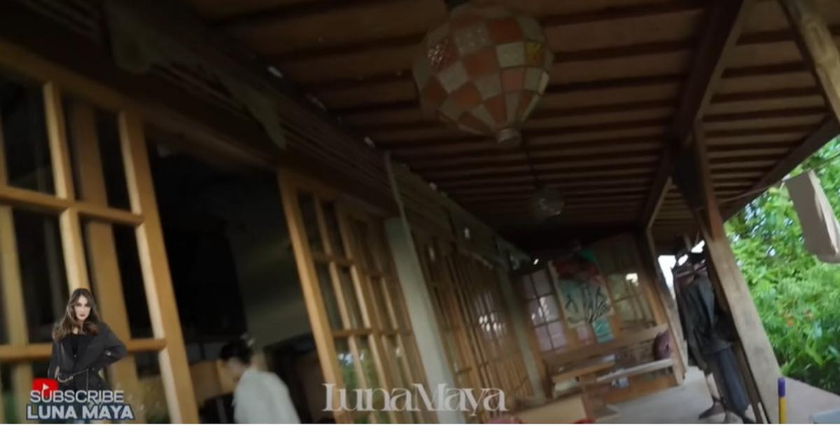 8 Potret Rumah Desa Maya Ibunda Luna Maya di Bali, Sederhana, Nyaman dan Bikin Betah