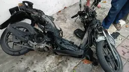 Motor Meledak Saat Kabur, Dua Curanmor Terbakar