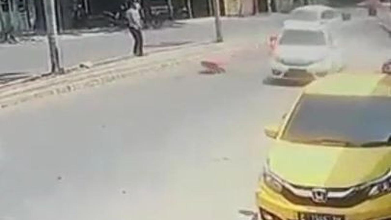 Mobil Polisi Kejar-kejaran Bak Film Action dengan Brio Pelaku Tabrak Lari, Ternyata Bawa Narkoba