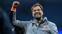 Jurgen Klopp menjadi salah satu manajer tercepat yang mampu koleksi 500 poin, yaitu hanya dalam 236 laga. Didatangkan pada 2015, Klopp benar-benar mengubah nasib Liverpool dengan menyabet gelar pertama Liga Inggris pada musim 2019/20 dan trofi Liga Champions di musim sebelumnya. (AFP/Paul Ellis)