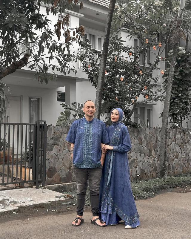 5 Potret kenangan mendiang Gary Iskak dengan Richa Iskak, romantis penuh kehangatan