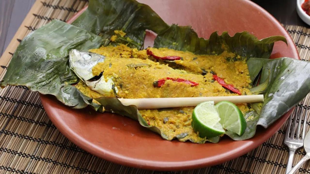 7.&nbsp;Pepes Ikan: Protein Rendah Kalori