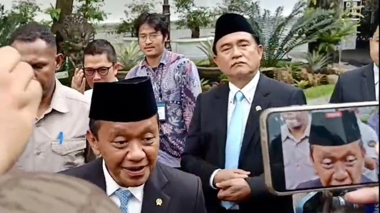 Bahlil Yakin Integritas Hakim MK Eks Kader Partai Tetap Terjaga