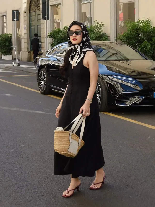 Febby Rastanty di Italia. [@febbyrastanty]