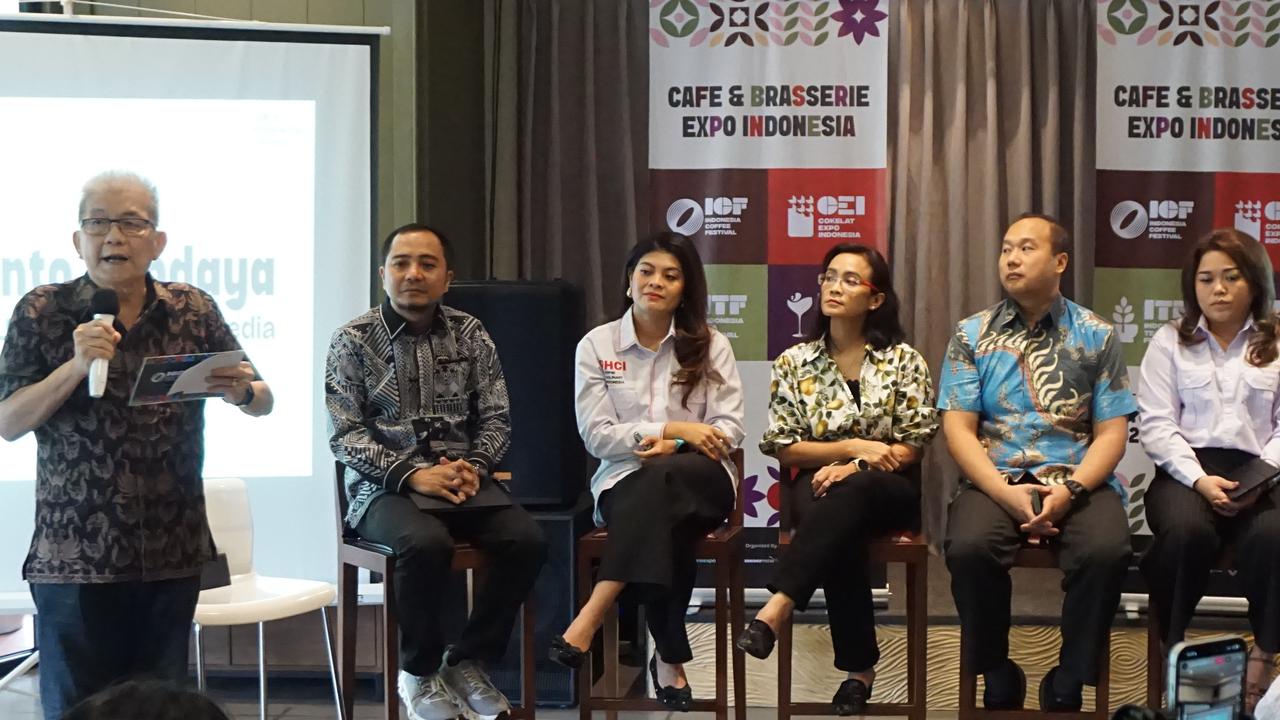 konferensi pers pameran kopi