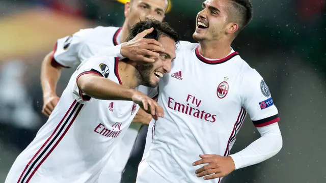 Hakan Calhanoglu - Andrea Silva (AC Milan)