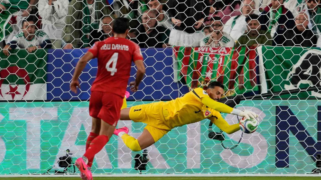 FOTO: Yordania Tersingkir Setelah Takluk  1-2 dari Aljazair