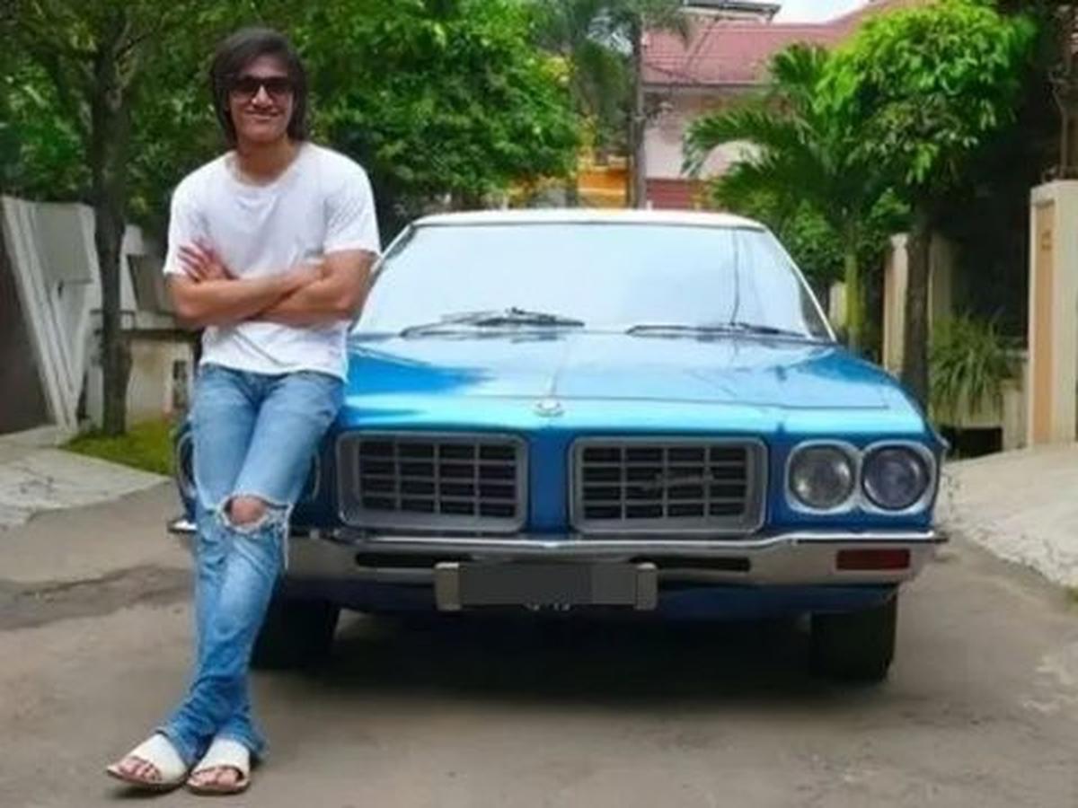 Nostalgia Otomotif! Deretan Artis yang Mengoleksi Mobil Klasik Keren