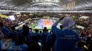 Para pendukung tim voli Jakarta Elektrik PLN menonton pertandingan Jakarta Elektrik PLN melawan Jakarta Pertamina Energi di pertadingan Grand Final Proliga 2017 di GOR Among Rogo, Yogyakarta (23/4). (Liputan6.com/Johan Tallo)