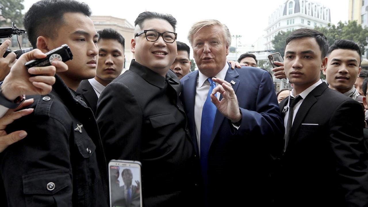 Orang yang meniru Donald Trump dan Kim Jong-un telah ditahan oleh polisi Vietnam, terancam dideportasi (AP Photo / Minh Hoang)
