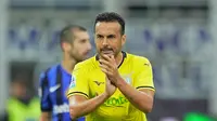 Pedro merayakan golnya ke gawang Inter Milan, Senin (19/5/2025). (Spada//La Presse via AP)