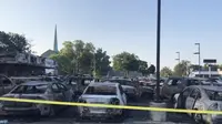 Demo Rusuh di AS, 100 Mobil Bekas Hangus Terbakar