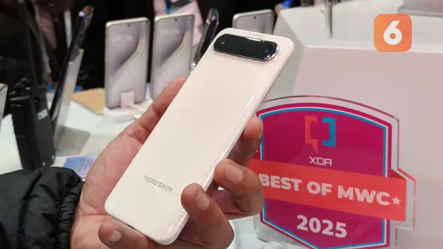 Tecno Spark Slim. Liputan6.com/Agistinus Mario Damar