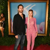 Sofia Richie dan Scott Disick. (Foto: hollywoodlife.com)