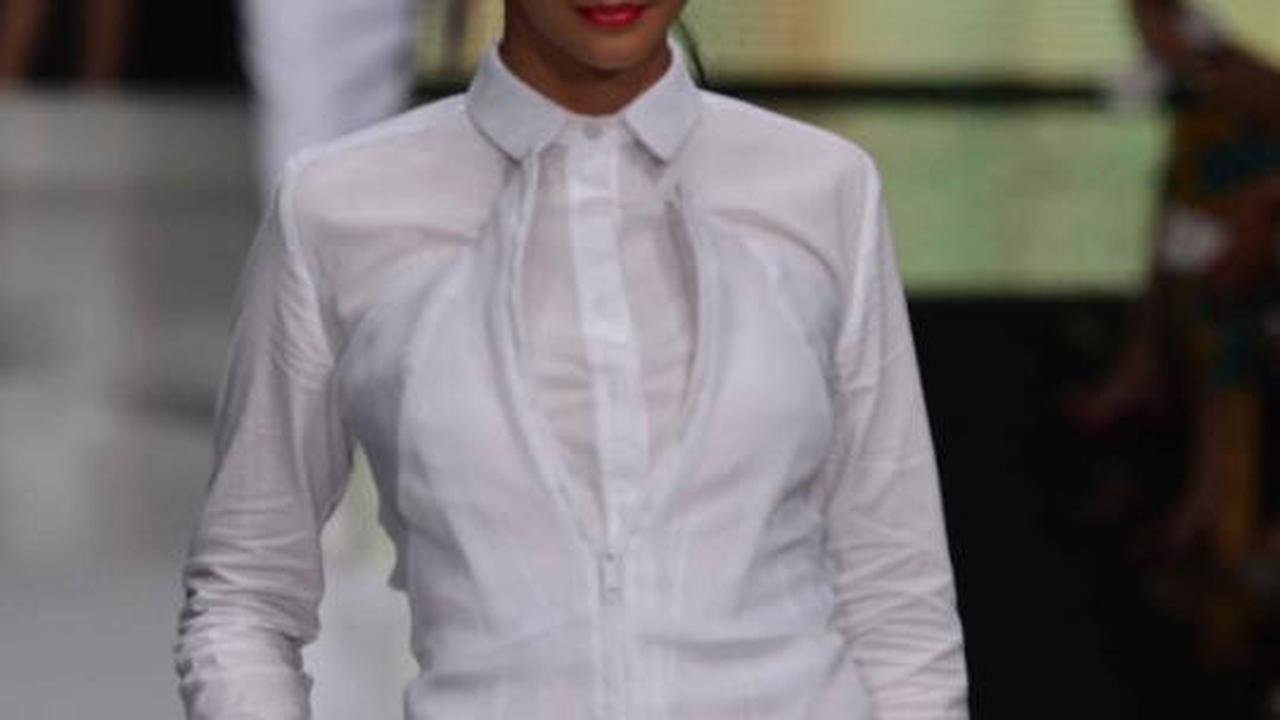 Puluhan model tampil di Jakarta Fashion Week 2013