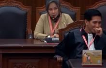 VIDEO: Caleg Gerindra di Sidang MK Ngaku Tak Mampu Sewa Pengacara Tapi Sudah 3 Kali Nyaleg