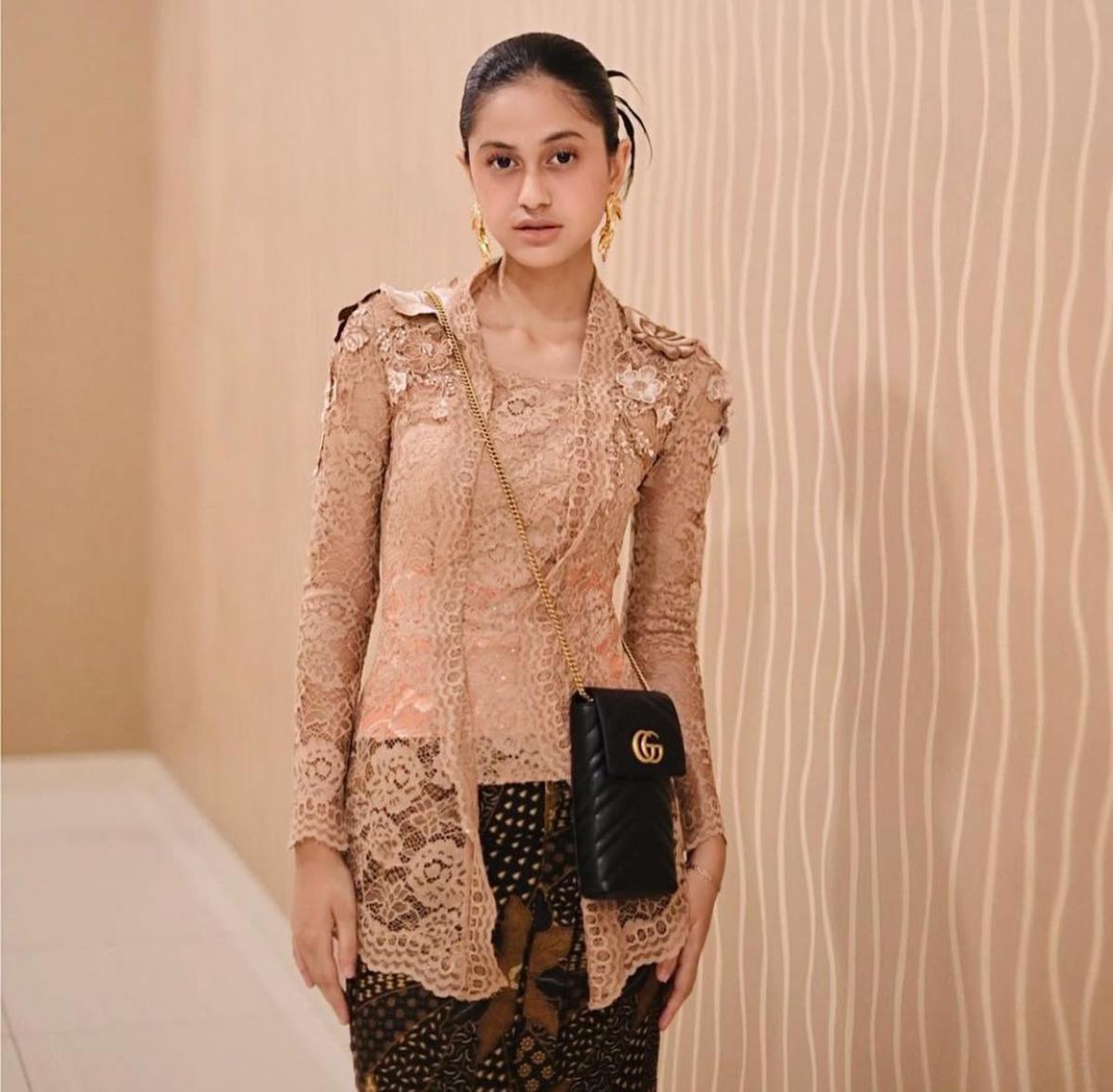 Asila Maisa Tampil Anggun dengan Kebaya, Warganet Terpukau Kecantikannya