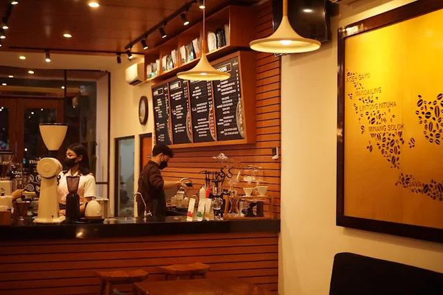 9. Ruminate Coffee & Roastery