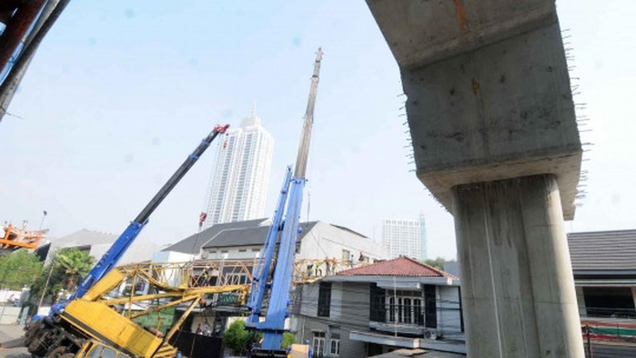 Ini crane proyek JLNT Tendean-Cileduk yang roboh di Kebayoran Baru