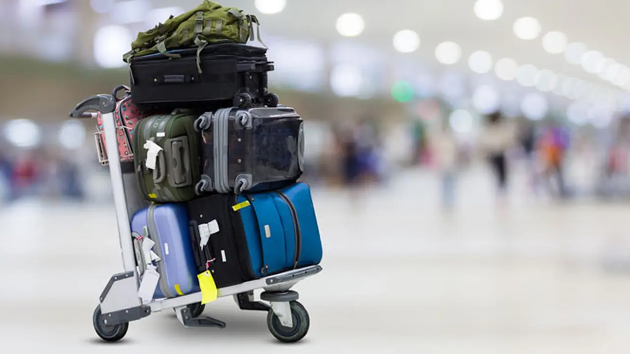 Mau Lihat Bandara yang Mengambang di Atas Air? Ke Semarang Aja