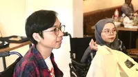 Gerakan Tangan Tak Sesuai Keinginan Otak, Kisah di Balik Karya Lukis Kakak Beradik Penyandang Muscular Dystrophy