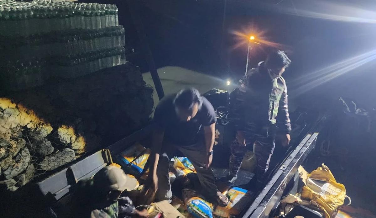 FOTO: TNI AL Gagalkan Penyelundupan Ribuan Kosmetik Ilegal di Perbatasan Sebatik
