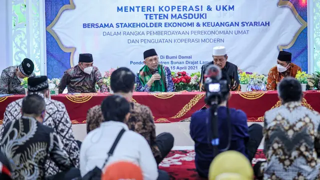 MenkopUKM: Koperasi Pesantren Potensial Membangun Jaringan Ritel Modern