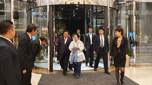 Megawati Tiba Di Tiongkok Untuk Menghadiri Sejumlah Kegiatan. (Sumber: DPP PDIP)