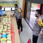 Upaya penyelundupan 62 kilogram sabu dari Malaysia berhasil digagalkan Polda Kaltim. (foto: istimewa)