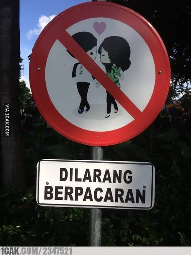 7 Pemberitahuan Nyeleneh di Taman Wisata Ini Bikin Senyum Nyengir