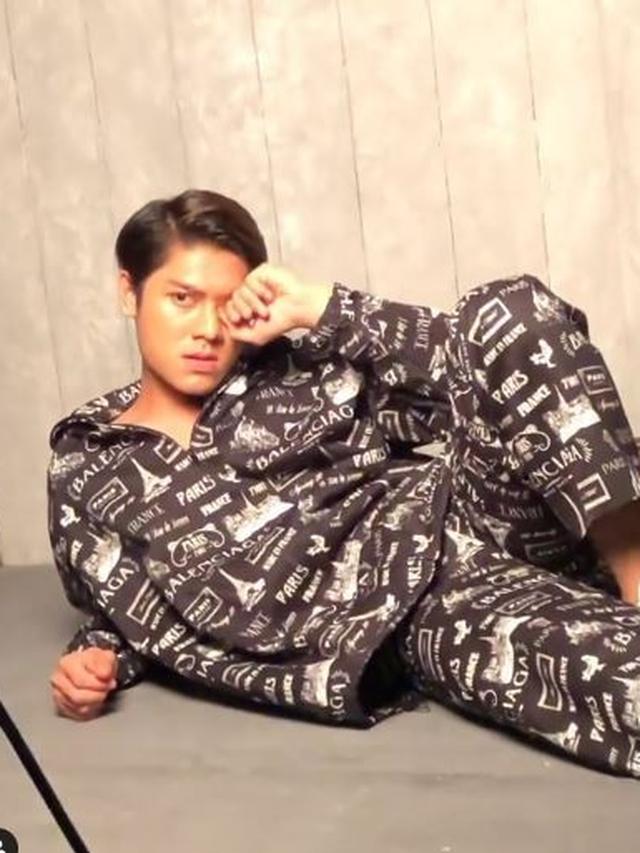 6 Pemotretan Rizky Billar dengan Berbagai Gaya Busana, Bak Oppa Korea