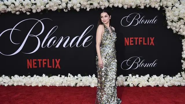 Perankan Marilyn Monroe, Ana de Armas Dazzles Tampil Memesona di Pemutaran Film Blonde