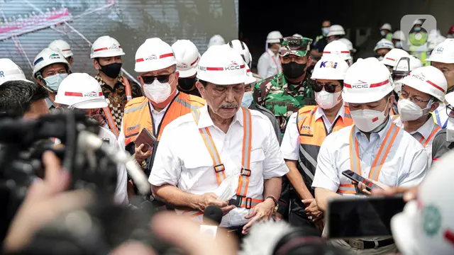 FOTO: Menko Luhut dan Dubes RRT Tinjau Tunnel 6 Kereta Cepat Jakarta - Bandung