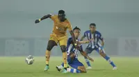 Bhayangkara FC menghadapi Persiraja Banda Aceh dalam lanjutan BRI Liga 1 2021/2022 di Indomilk Arena, Minggu (29/8) malam WIB. (Bola.com/Muhammad Iqbal Ichsan)