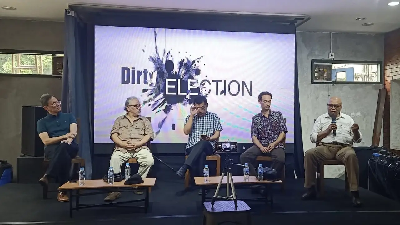 Forum Alumni Perguruan Tinggi Indonesia (API) Perubahan dan APDI (Aliansi Penegak Demokrasi Indonesia) dalam diskusi bertajuk 'Membongkar Aktor Intelektual Kejahatan Pilpres 2024' di kawasan Mampang Prapatan, Jakarta Selatan, Senin (20/5) (Istimewa)