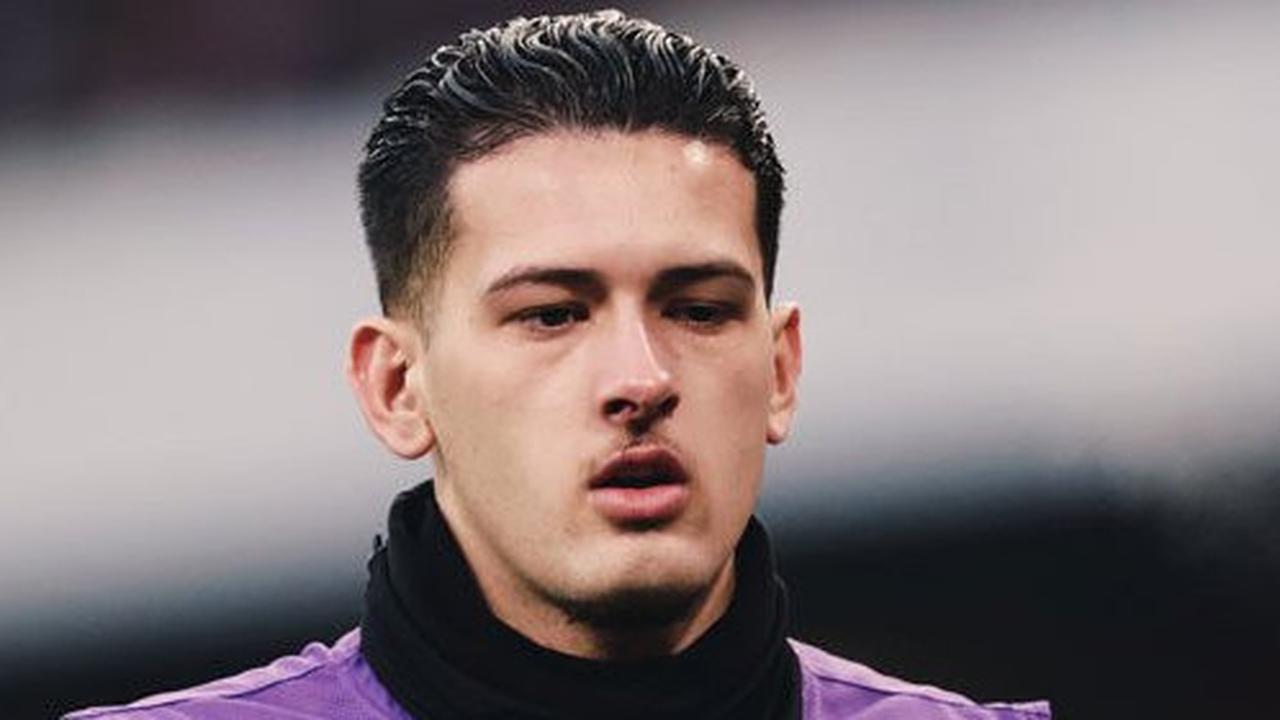 Apes Betul! Justin Hubner Cetak Gol Bunuh Diri, Kena Kartu Kuning, dan Wolves U-21 Dihajar 1-4 di Premier League 2