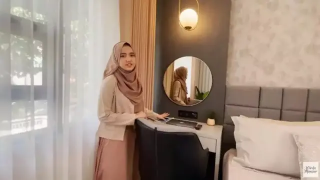 Potret kamar tidur Wirda Mansur yang bak hotel bintang 5 (Sumber: YouTube/ Wirda Mansur)