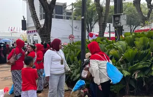 Cerita Warga Antre Sejak Subuh Demi Saksikan Upacara HUT RI di Istana