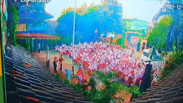 Mobil MBG Tabrak Murid dan Guru SDN 01 Kalibaru Cilincing Jakarta Utara
