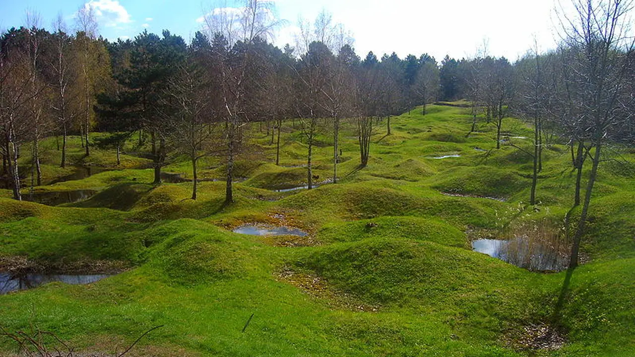The Red Zone di Prancis (Wikimedia Commons)