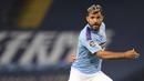 4. Sergio Aguero (Manchester City) - Ketajaman pemain asal Argentina ini memang tidak diragukan lagi di kompetisi Liga Inggris. Saat ini, Sergio Aguero tercatat sebagai pemain asing dengan jumlah gol terbanyak di Liga Inggris sepanjang sejarah. (AFP/Peter Powell/pool)