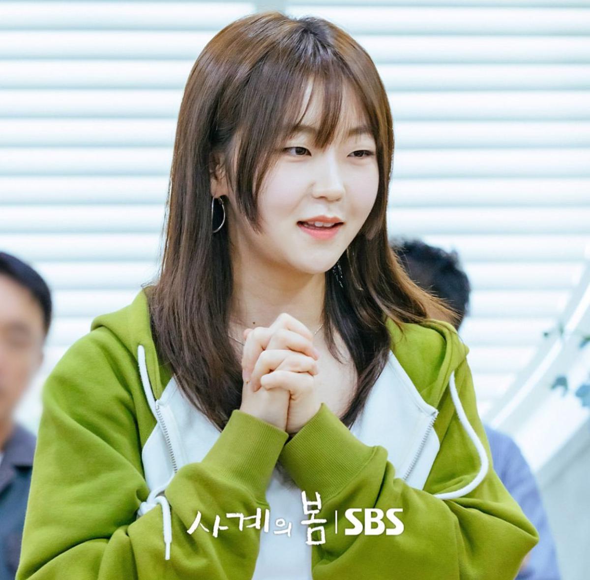 7 Potret Menarik Para Pemeran Drakor SBS 'Spring of Youth' yang Akan Mengguncang Layar Kaca