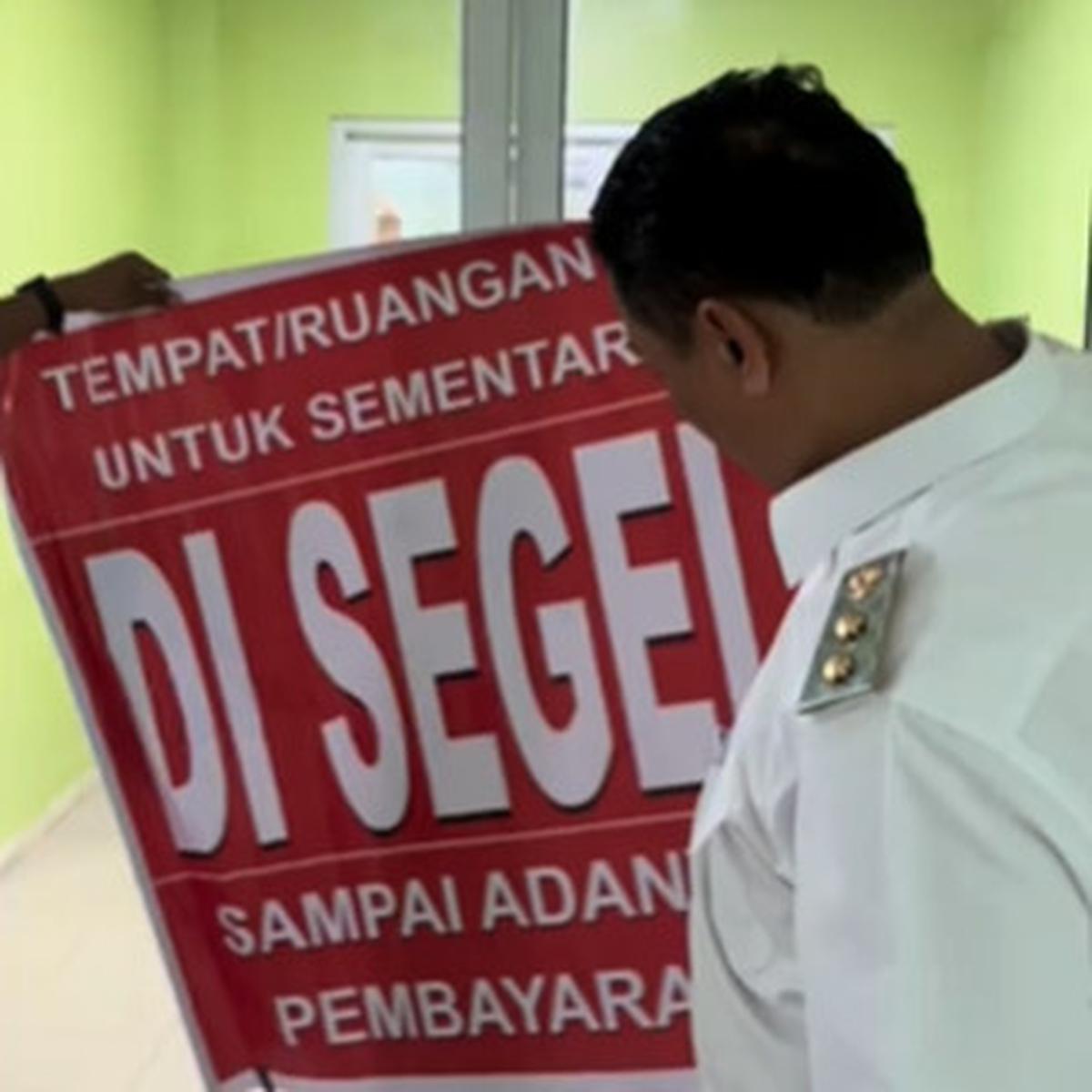 Rumah Sakit Belum Dibayar Sampai Disegel, Wakil Wali Kota Pekanbaru Ngamuk Bongkar Spanduk 'Kita Ini Pemerintah Mana Boleh
