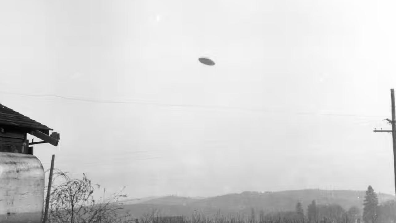Pentagon Akui Ada Ratusan Laporan Penampakan UFO di Seluruh Dunia, Salah Satunya Hampir Tabrakan dengan Pesawat Komersil