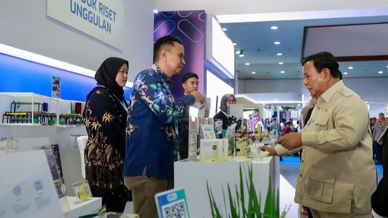 Prabowo Minta Ilmuwan Olah Limbah Sawit Jadi Bensin, Dorong Kemandirian Industri Lokal