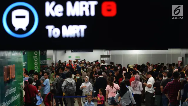 Antusiasme Warga Ibu Kota Menjajal MRT